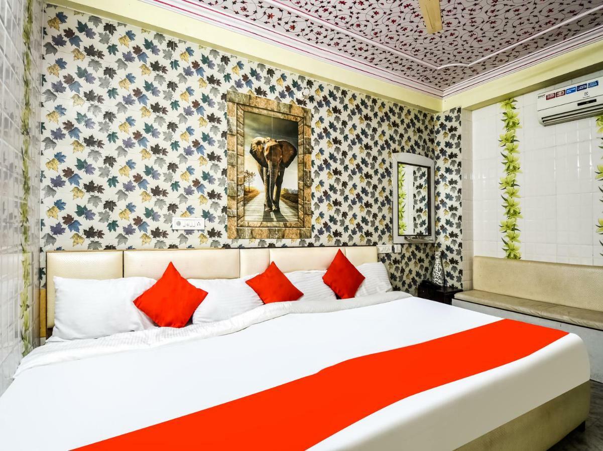 Oyo 48665 Kesar Palace Amer Eksteriør bilde
