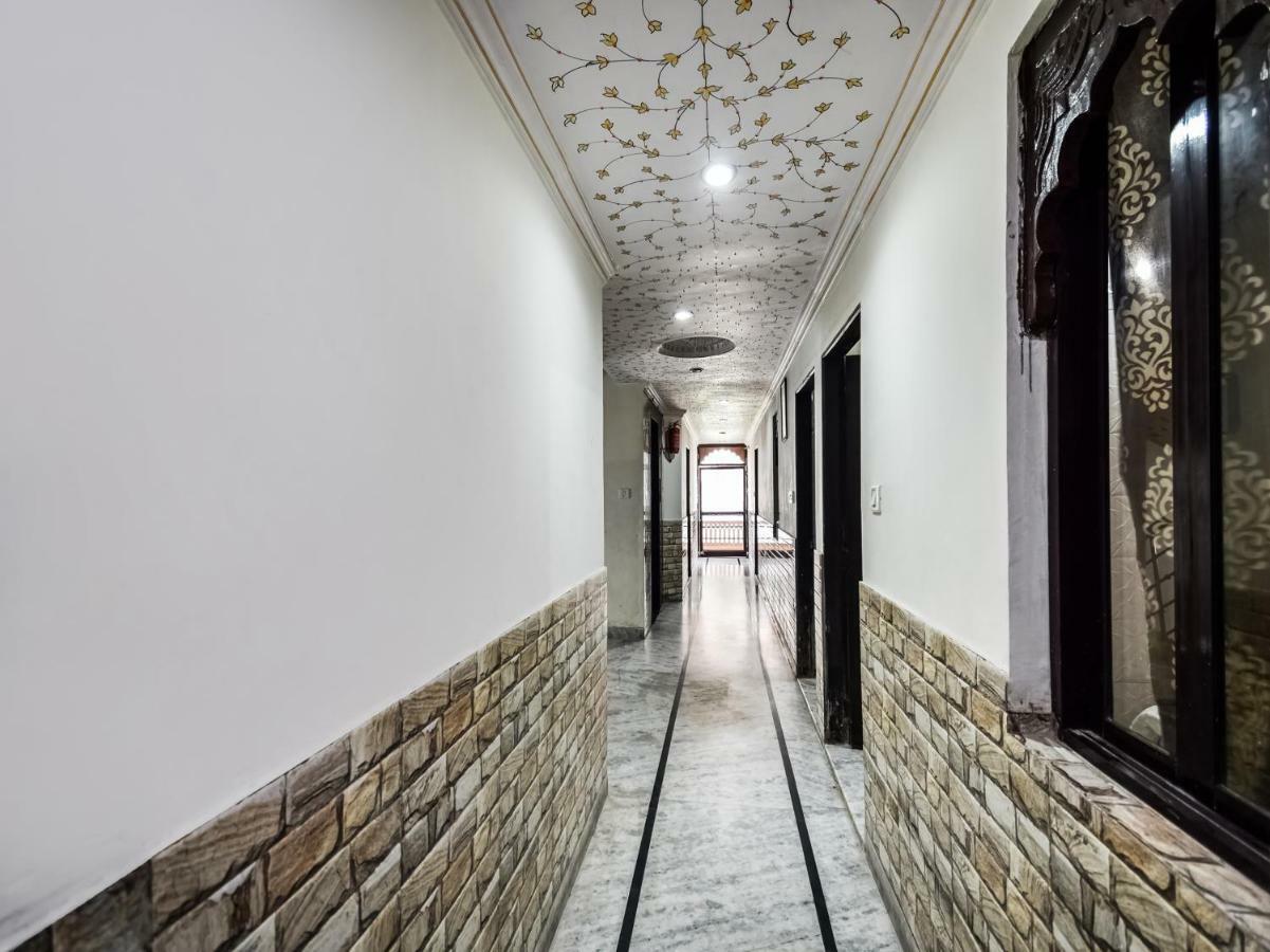 Oyo 48665 Kesar Palace Amer Eksteriør bilde