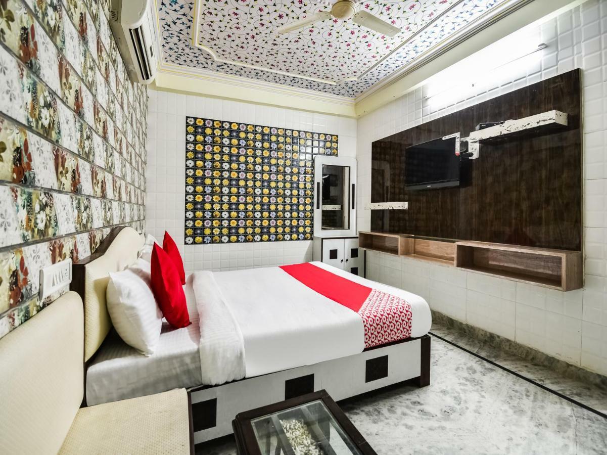 Oyo 48665 Kesar Palace Amer Eksteriør bilde