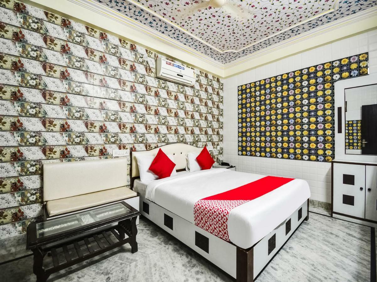 Oyo 48665 Kesar Palace Amer Eksteriør bilde