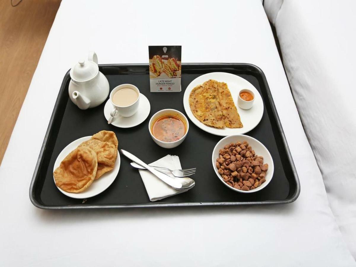 Oyo 48665 Kesar Palace Amer Eksteriør bilde
