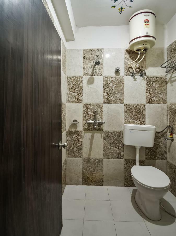 Oyo 48665 Kesar Palace Amer Eksteriør bilde